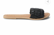 Malibu black sandals